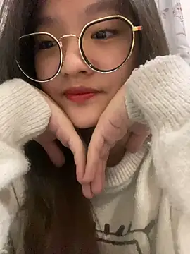 Snapshot of Krixxi22 chatting on 02-11-25, 03:29 Krixxi22 online show from 02-11-25, 03:29