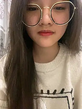 Snapshot of Krixxi22 chatting on 02-16-25, 03:05 Krixxi22 online show from 02-16-25, 03:05