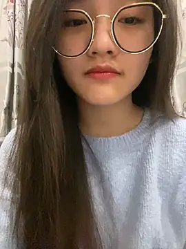 Snapshot of Krixxi22 chatting on 02-19-25, 04:33 Krixxi22 online show from 02-19-25, 04:33