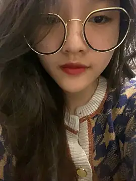 Snapshot of Krixxi22 chatting on 02-22-25, 03:36 Krixxi22 online show from 02-22-25, 03:36