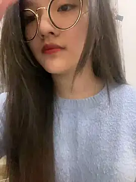 Snapshot of Krixxi22 chatting on 02-26-25, 04:03 Krixxi22 online show from 02-26-25, 04:03