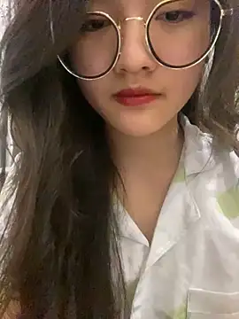 Snapshot of Krixxi22 chatting on 03-13-25, 02:55 Krixxi22 online show from 03-13-25, 02:55