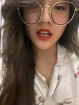 Snapshot of Krixxi22 chatting on 03-15-25, 01:18 Krixxi22 online show from 03-15-25, 01:18