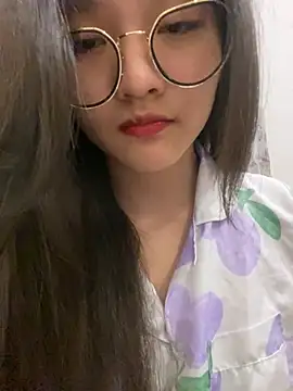 Snapshot of Krixxi22 chatting on 03-20-25, 03:14 Krixxi22 online show from 03-20-25, 03:14