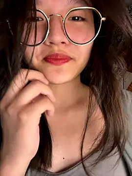 Snapshot of Krixxi22 chatting on 09-09-25, 03:22 Krixxi22 online show from 09-09-25, 03:22