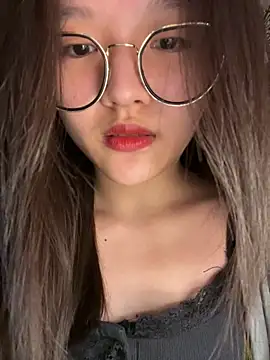 Snapshot of Krixxi22 chatting on 09-12-25, 02:17 Krixxi22 online show from 09-12-25, 02:17