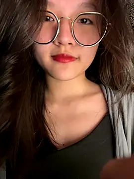 Snapshot of Krixxi22 chatting on 09-13-25, 01:55 Krixxi22 online show from 09-13-25, 01:55