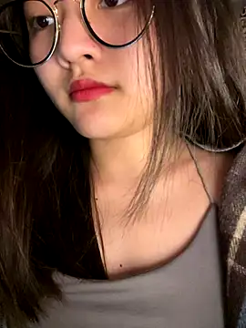 Snapshot of Krixxi22 chatting on 09-19-25, 02:51 Krixxi22 online show from 09-19-25, 02:51