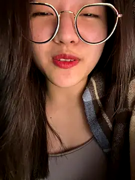 Snapshot of Krixxi22 chatting on 09-25-25, 02:32 Krixxi22 online show from 09-25-25, 02:32