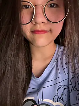 Snapshot of Krixxi22 chatting on 09-29-25, 02:44 Krixxi22 online show from 09-29-25, 02:44