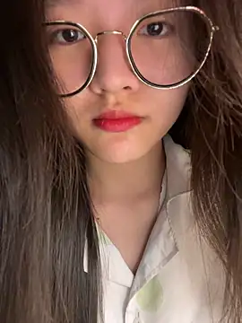 Snapshot of Krixxi22 chatting on 11-24-25, 02:17 Krixxi22 online show from 11-24-25, 02:17