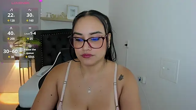 zoe danae  online show from 12-21-24, 12:16