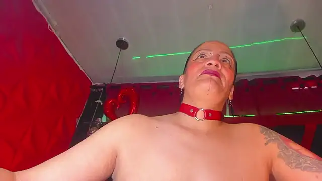 Taylor-hardcore online show from 01-10-26, 01:35