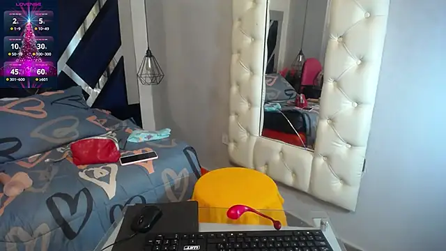 Snapshot of maissa-luvv chatting on 12-13-24, 09:52 maissa-luvv online show from 12-13-24, 09:52