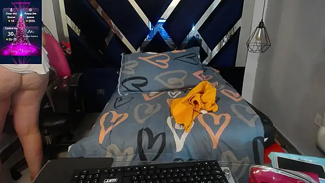 Snapshot of maissa-luvv chatting on 12-16-24, 06:05 maissa-luvv online show from 12-16-24, 06:05