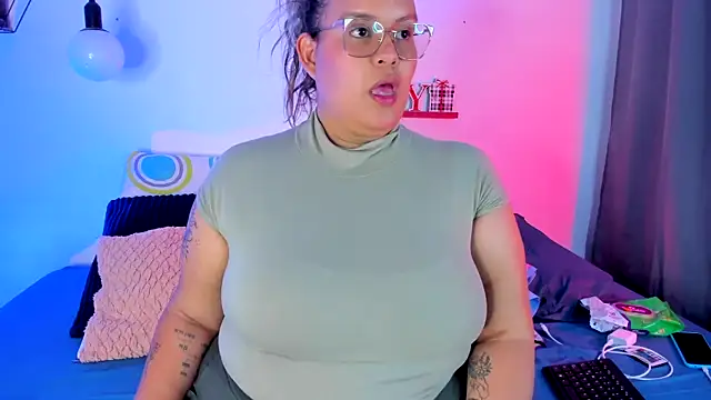 monicabbw  online show from 01-23-25, 09:29