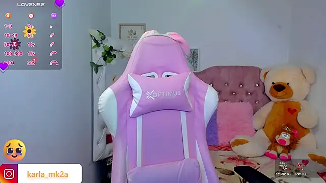 Snapshot of karla_cute01 chatting on 03-21-25, 12:07 karla cute01 online show from 03-21-25, 12:07