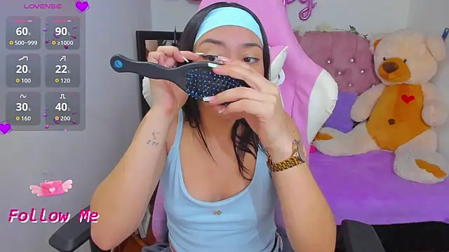 Snapshot of karla_cute01 chatting on 10-11-25, 05:17 karla cute01 online show from 10-11-25, 05:17