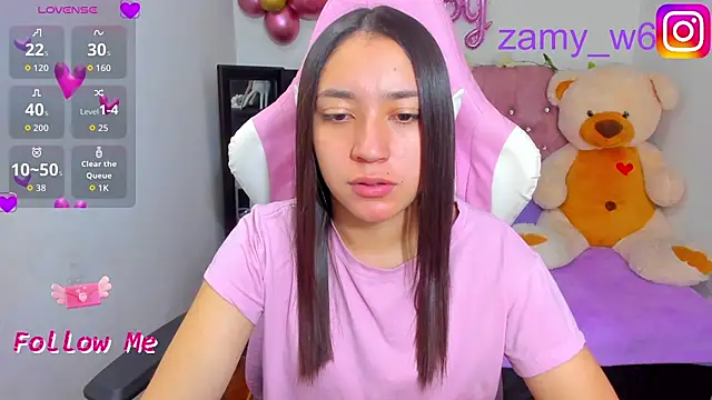 Snapshot of karla_cute01 chatting on 10-25-25, 01:51 karla cute01 online show from 10-25-25, 01:51