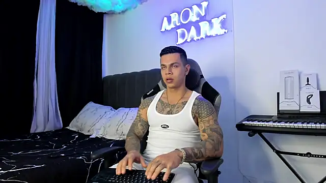 Aron Dark online show from 12-10-24, 01:54