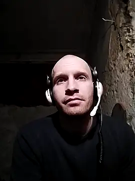 Snapshot of GoodSeksLove chatting on 03-15-25, 06:43 GoodSeksLove online show from 03-15-25, 06:43