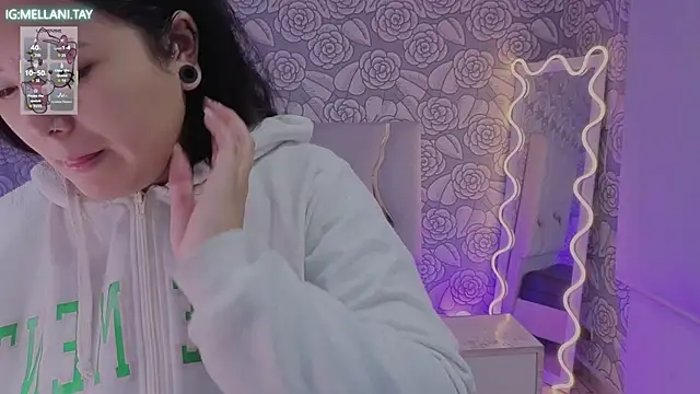 Mellani tay online show from 03-12-26, 03:12