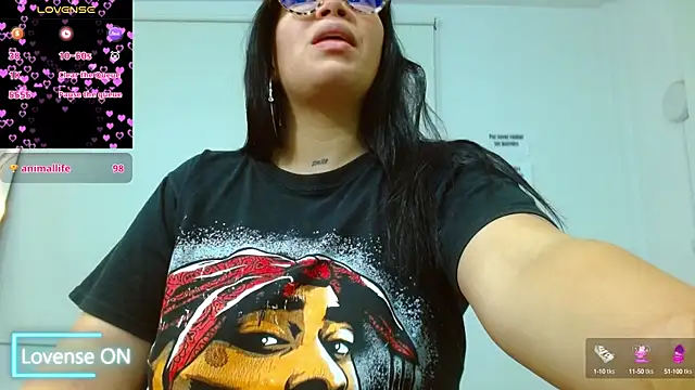 Snapshot of martinna_tay chatting on 03-06-25, 09:25 martinna tay online show from 03-06-25, 09:25