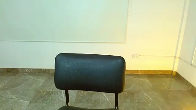 Snapshot of martinna_tay chatting on 03-16-25, 09:38 martinna tay online show from 03-16-25, 09:38