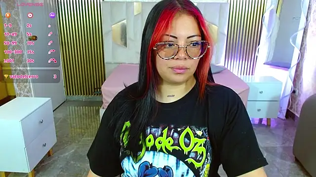 Snapshot of martinna_tay chatting on 11-06-25, 03:07 martinna tay online show from 11-06-25, 03:07