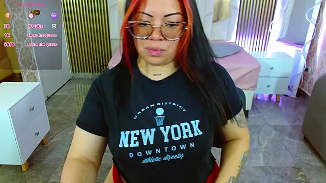 Snapshot of martinna_tay chatting on 11-08-25, 03:29 martinna tay online show from 11-08-25, 03:29