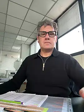 Snapshot of Britmi chatting on 12-11-24, 03:15 Britmi online show from 12-11-24, 03:15