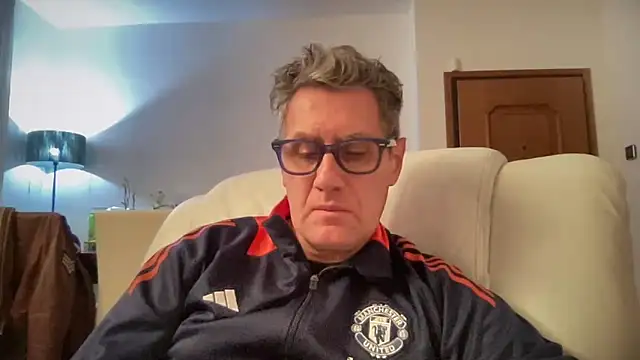 Snapshot of Britmi chatting on 01-15-26, 06:00 Britmi online show from 01-15-26, 06:00