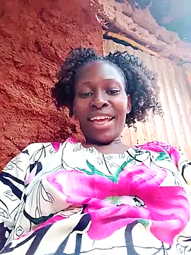 LOVELY-2BERRY online show from 10-20-25, 06:36