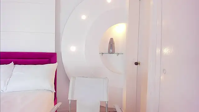 AliceHanz online show from 01-08-25, 04:12