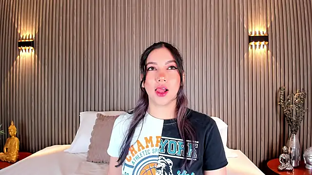 AliceHanz online show from 03-20-25, 04:29