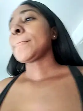 Snapshot of Berry_Bans chatting on 03-11-25, 08:31 Berry Bans online show from 03-11-25, 08:31