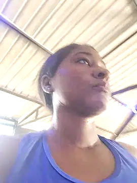 Snapshot of Berry_Bans chatting on 03-18-25, 05:21 Berry Bans online show from 03-18-25, 05:21