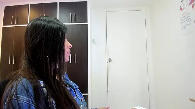 Snapshot of Charlotte_Ice1 chatting on 12-24-24, 03:58 Charlotte Ice1 online show from 12-24-24, 03:58