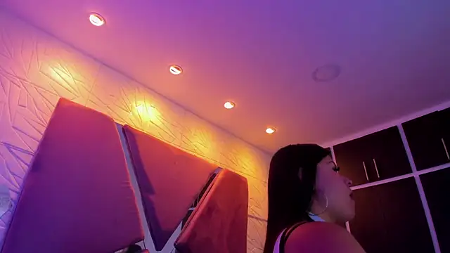 Snapshot of Charlotte_Ice1 chatting on 03-18-25, 07:10 Charlotte Ice1 online show from 03-18-25, 07:10