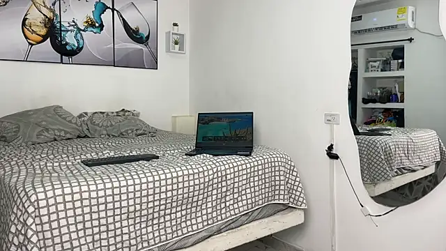 wendy alejo1712 online show from 11-08-25, 10:30