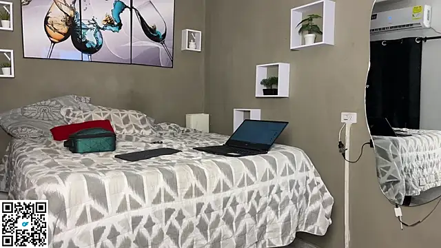 wendy alejo1712 online show from 04-26-26, 12:30