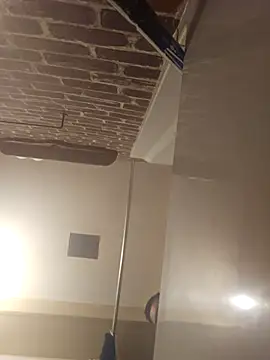 Snapshot of hungandtatted666 chatting on 11-06-25, 09:59 hungandtatted666 online show from 11-06-25, 09:59