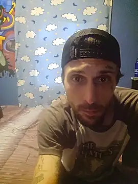 Snapshot of hungandtatted666 chatting on 11-10-25, 03:00 hungandtatted666 online show from 11-10-25, 03:00