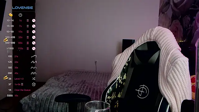  Just a queen 3 online show from 03-03-25, 06:33