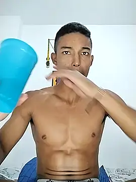 Snapshot of Demiansteven2 chatting on 02-19-25, 04:12 Demiansteven2 online show from 02-19-25, 04:12