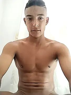 Snapshot of Demiansteven2 chatting on 03-08-25, 06:58 Demiansteven2 online show from 03-08-25, 06:58