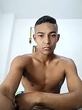 Snapshot of Demiansteven2 chatting on 03-21-25, 01:01 Demiansteven2 online show from 03-21-25, 01:01