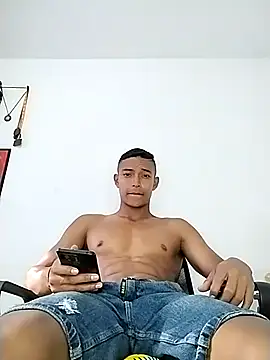 Snapshot of Demiansteven2 chatting on 09-08-25, 09:03 Demiansteven2 online show from 09-08-25, 09:03