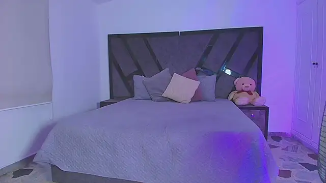 CandyMeyerss  online show from 03-08-25, 02:34