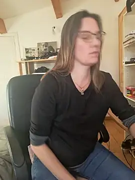 SpiceLea online show from 12-26-24, 02:48